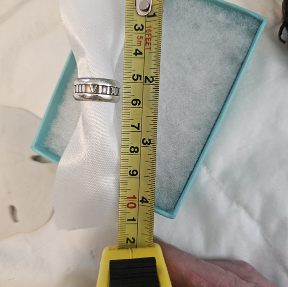 Tiffany & Co. Atlas Ring - Picture 4 of 4